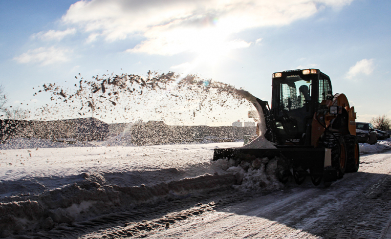 Шнекороторный снегоочиститель Impulse SR1850 на мини-погрузчик JCB HV Market