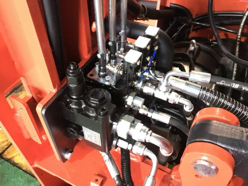Электрический вилочный погрузчик FE4P16N Duplex mast (Свинц-кислот 400Ач, В-3300мм) HV Market