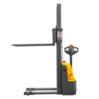 Штабелер самоходный CDD15R-E (N) (1500 кг; 2,5 м; 24В / 105Ач) SMARTLIFT HV Market