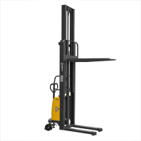Штабелер с электроподъемом SPN 1530 (1500 кг, 3 м, 12В / 120Ач) SMARTLIFT HV Market