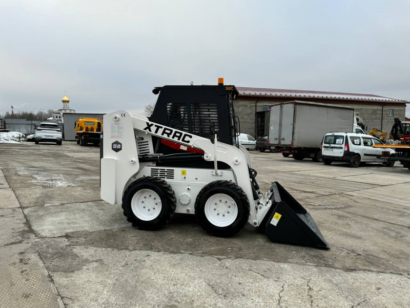 Мини-погрузчик XTRAC S8 (850 кг) HV Market