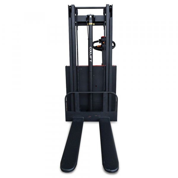 Самоходный штабелер AX 2516 OXLIFT 2500 мм 1600 кг HV Market