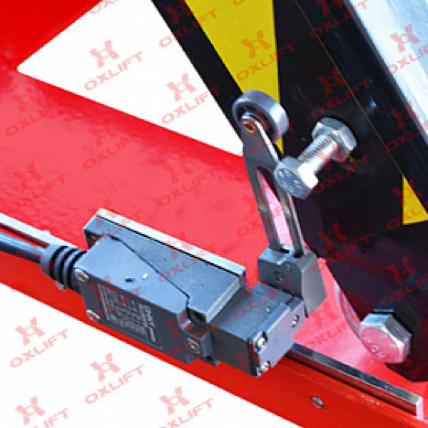 Гидравлический подъемный стол OX NY-400 OXLIFT 4000 кг 1000 мм 1700/1200 мм