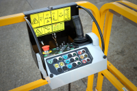Ножничный подъемник Compact 12 HV Market